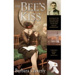 bees kiss review